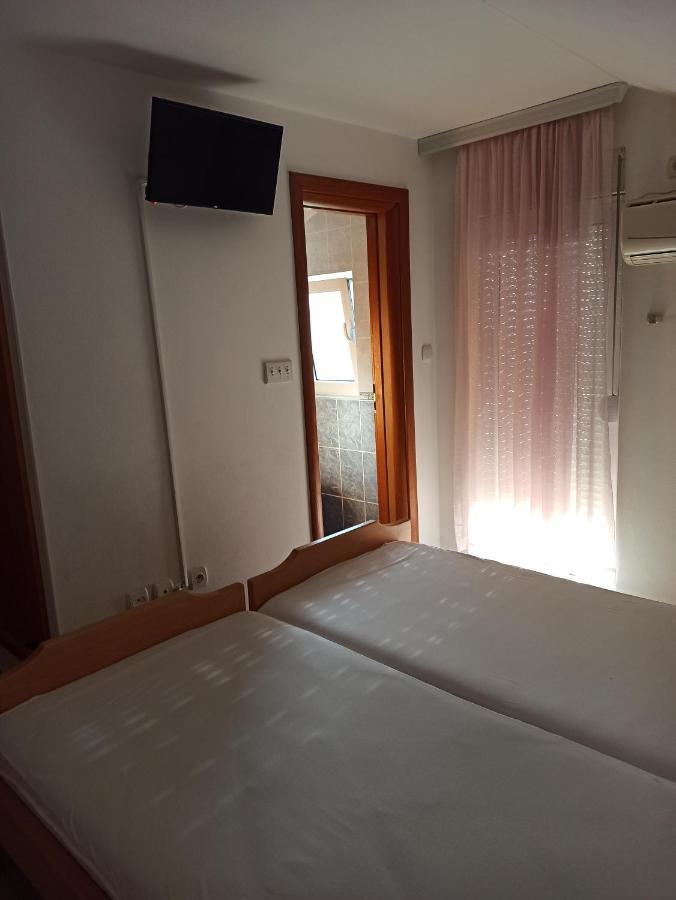 בודווה Apartments Parapid מראה חיצוני תמונה