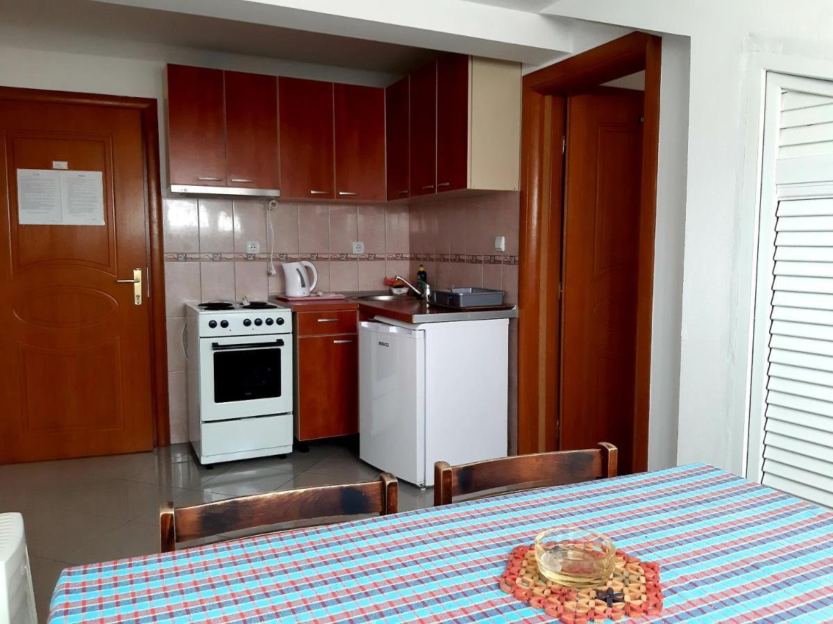 בודווה Apartments Parapid מראה חיצוני תמונה