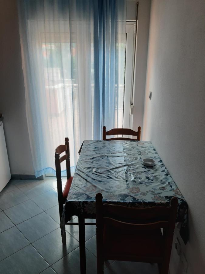 בודווה Apartments Parapid מראה חיצוני תמונה