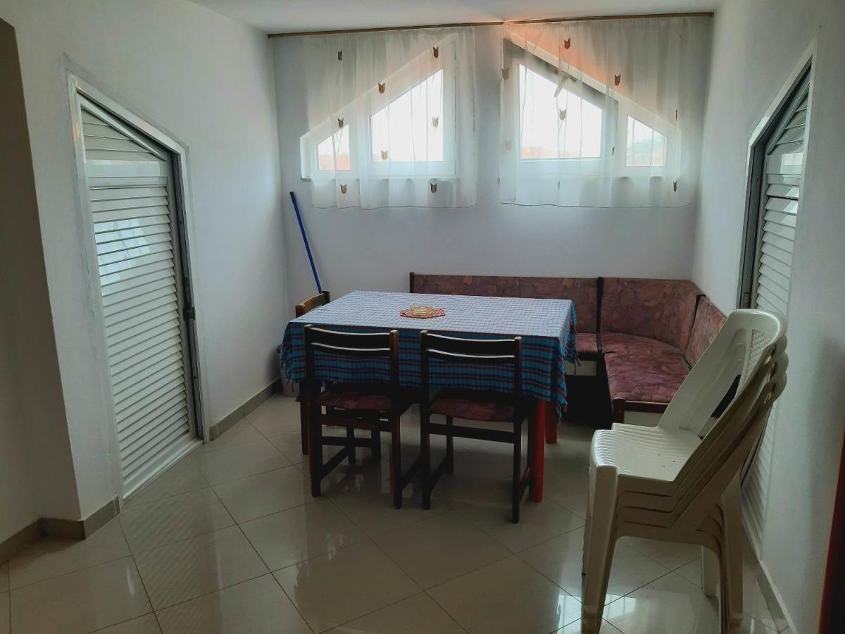 בודווה Apartments Parapid מראה חיצוני תמונה