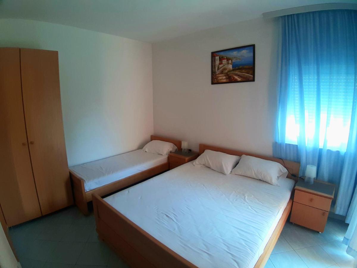 בודווה Apartments Parapid מראה חיצוני תמונה