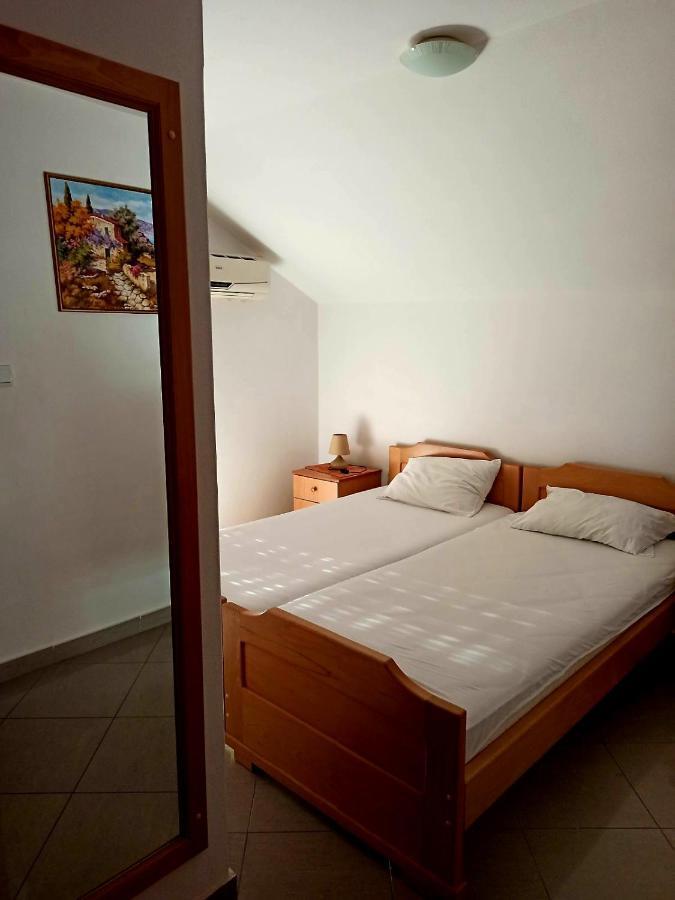 בודווה Apartments Parapid מראה חיצוני תמונה