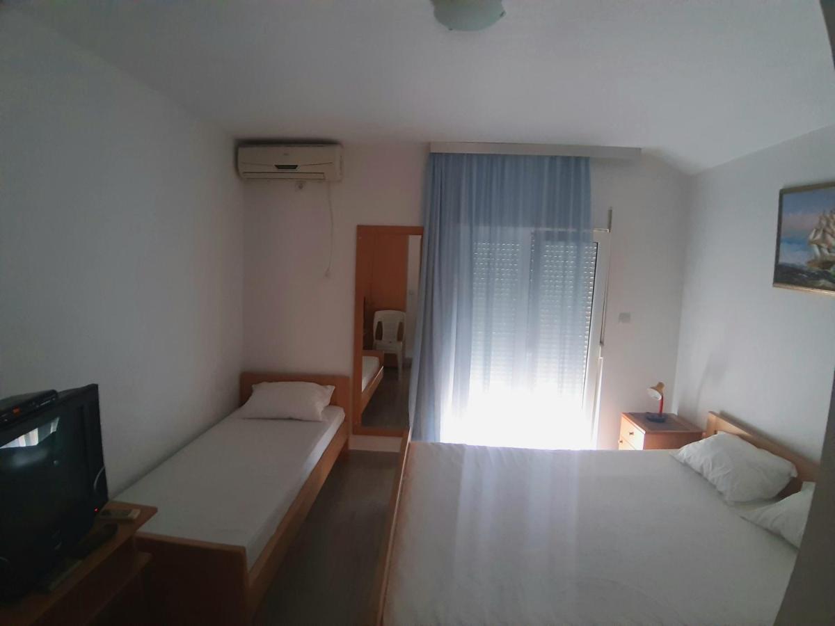 בודווה Apartments Parapid מראה חיצוני תמונה