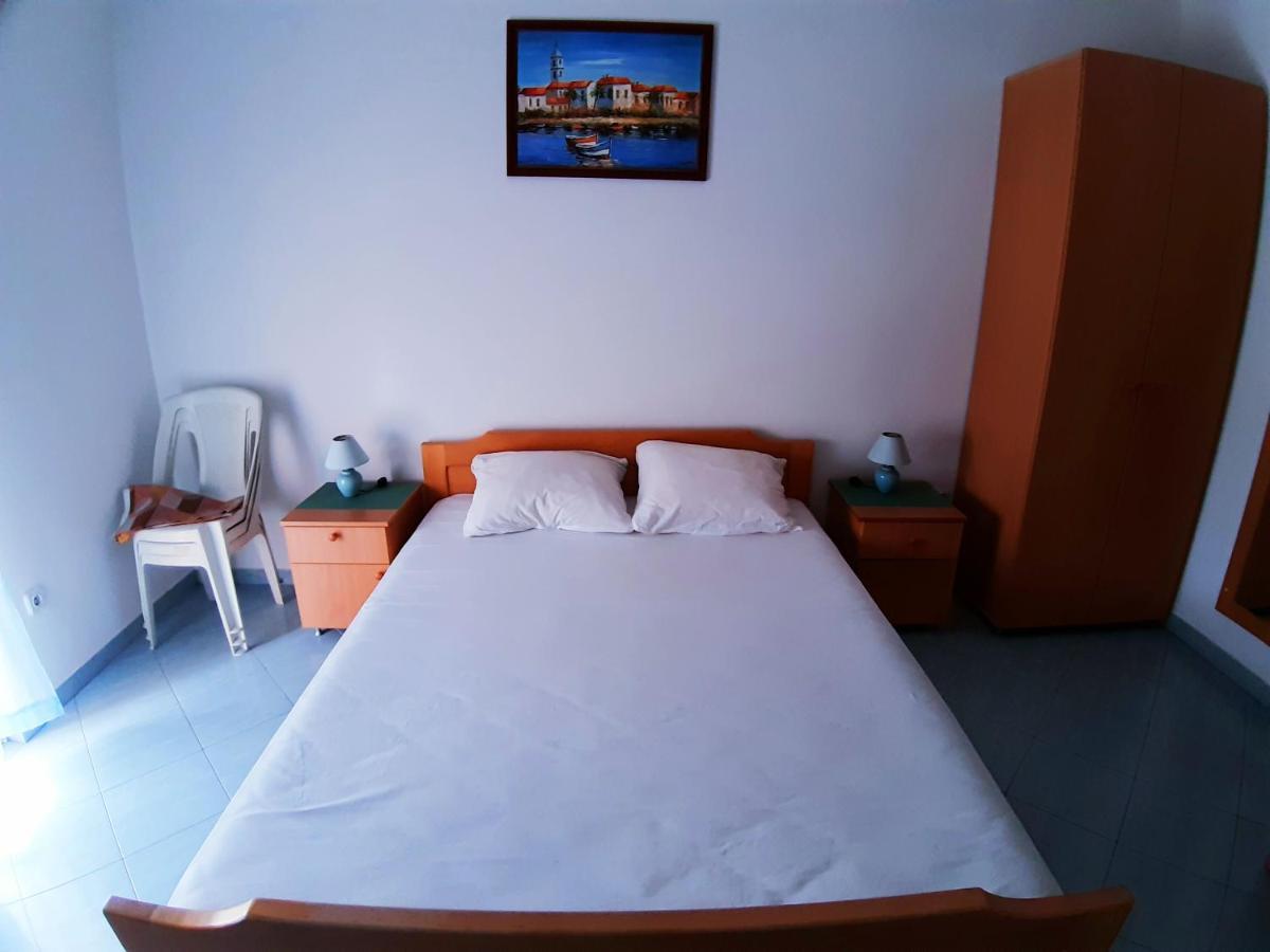 בודווה Apartments Parapid מראה חיצוני תמונה